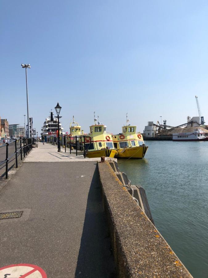 Quayside Close Holiday Apartments Poole Exterior foto